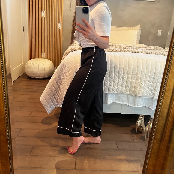 black with white strip pants - Picture 3 of 3